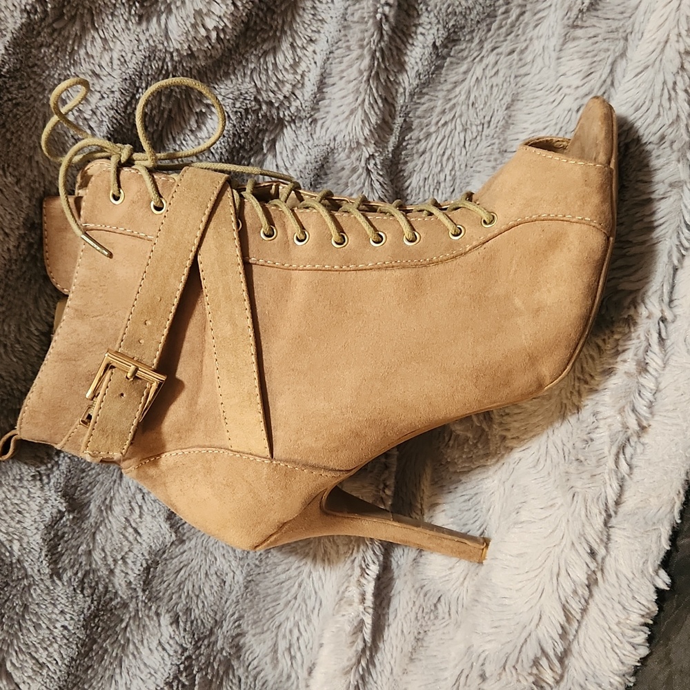 CUTE Booties